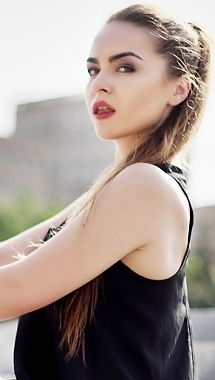 Christina Odessa 165619