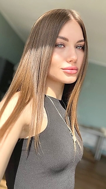 Julia Chernihiv 2290451