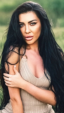 Oksana Kharkiv 2350373