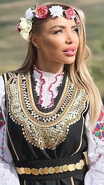 Maya Sofia 2382597