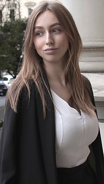 Anna Kyiv 2383883