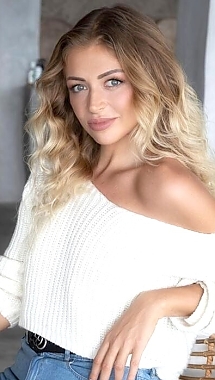 Alina Rome 2386990