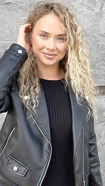 Iryna Poltava 2387505