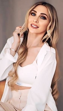 Anastasia Milan 2389990