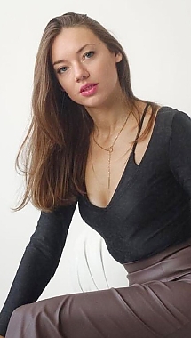 Anna Lviv 2392389