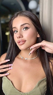 Polina Kharkiv 2392882