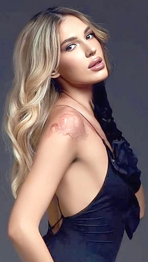 Karyna Hong Kong 2394049