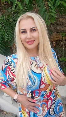 Nadiia Istanbul 2396205