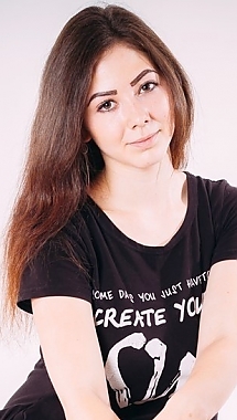 Ekaterina Lutugino 247425