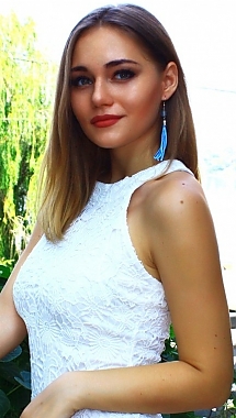 Alina Nikolaev 298839